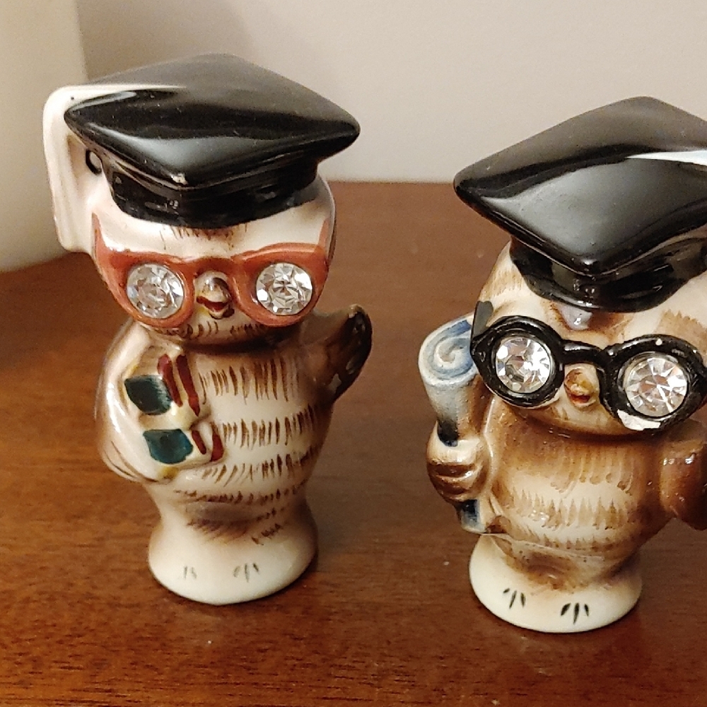 Lefton Salt and Pepper shakers Graduation Owls